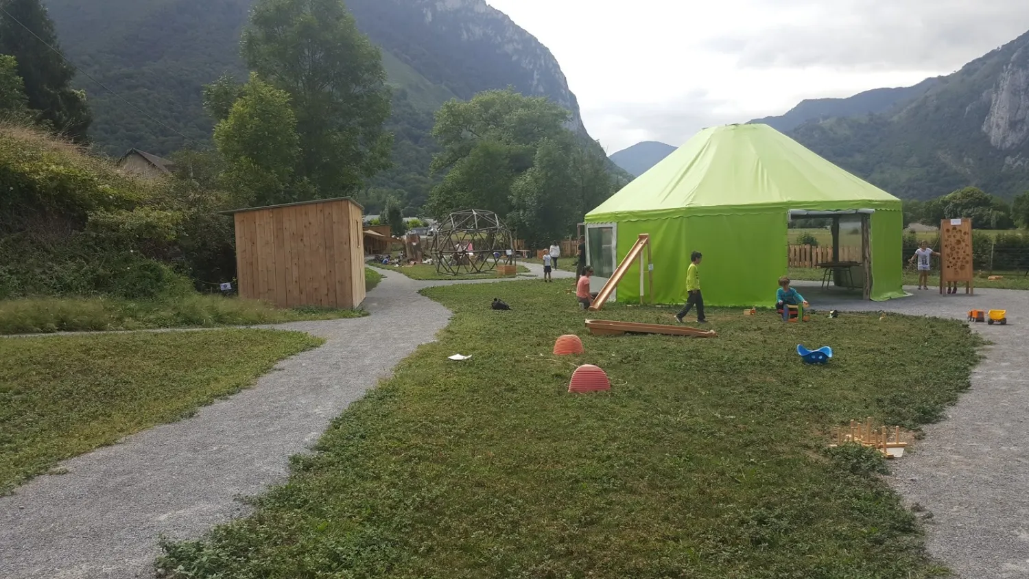 camping-despourrins-accous-skuy0