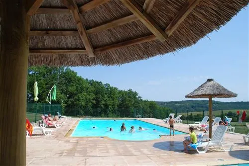camping-les-pastourels-veyrines-de-domme-mjnpr