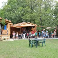 camping-les-pastourels-veyrines-de-domme-vcxx2