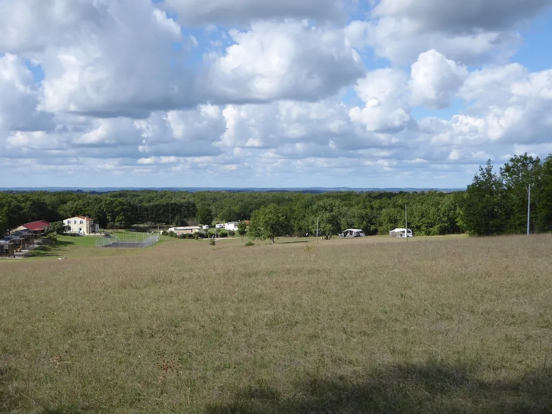 camping-naturiste-le-clos-barrat-srignac-eo2fy
