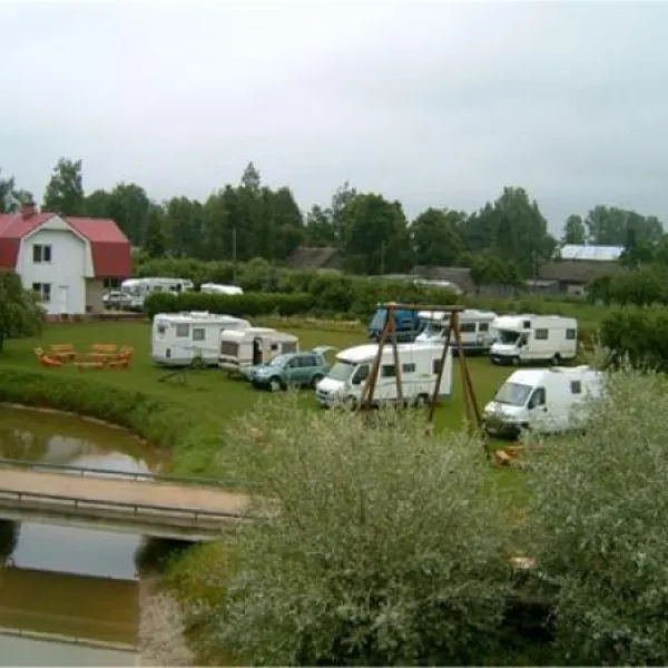 camping-labirinti-lecava-8l9cm