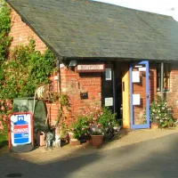 gundrys-farm-campsite-wimborne-ieqae