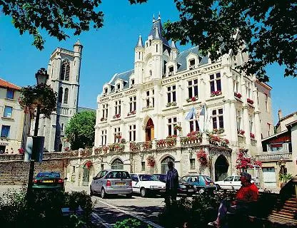 campole-le-val-de-coise-loire-w2ysx