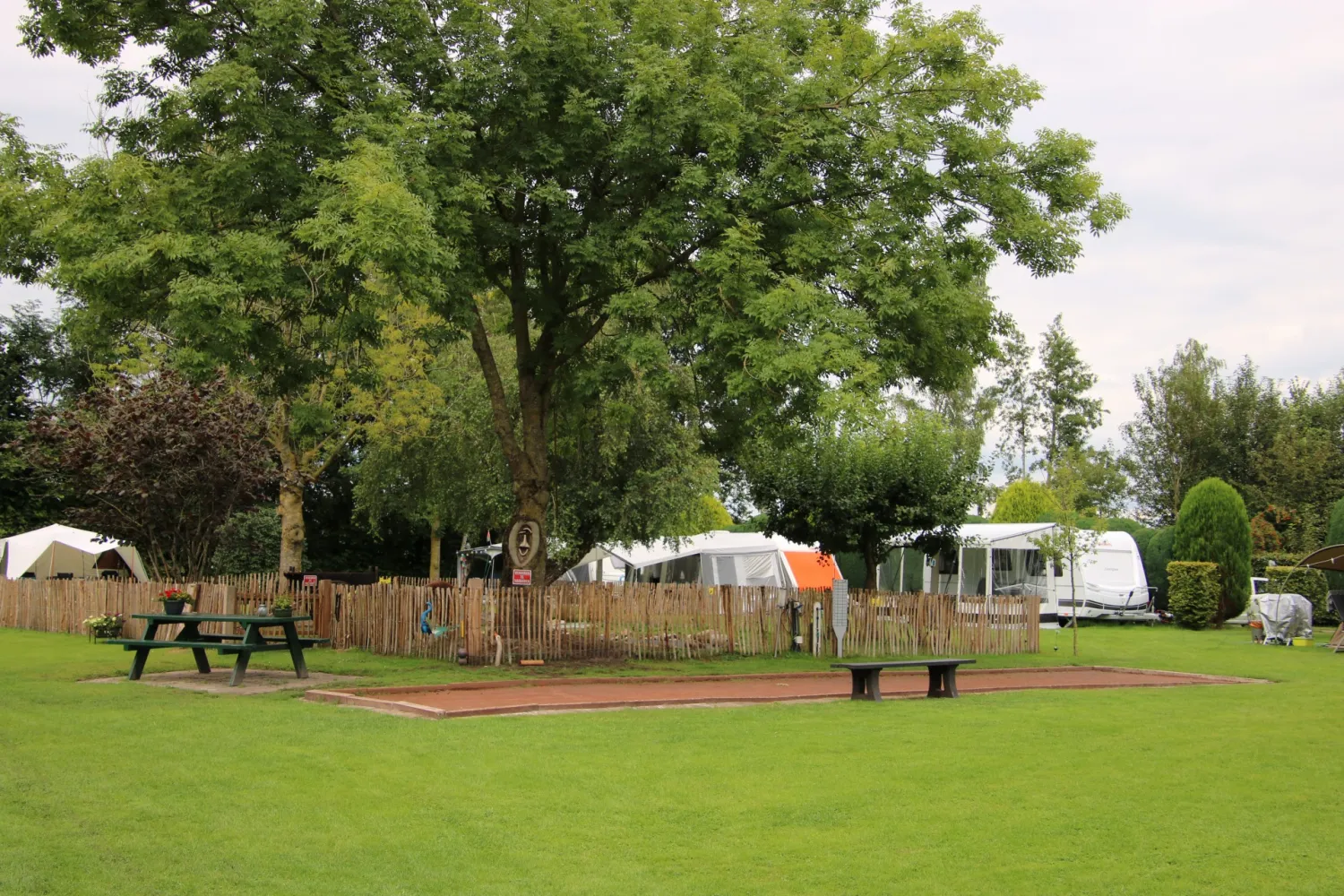 camping-langs-de-dedemsvaart-dedemsvaart-vvsly