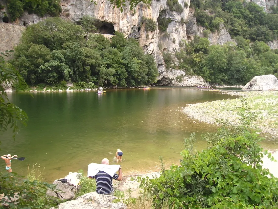 les-blachas-salavas-ardeche-b13s6