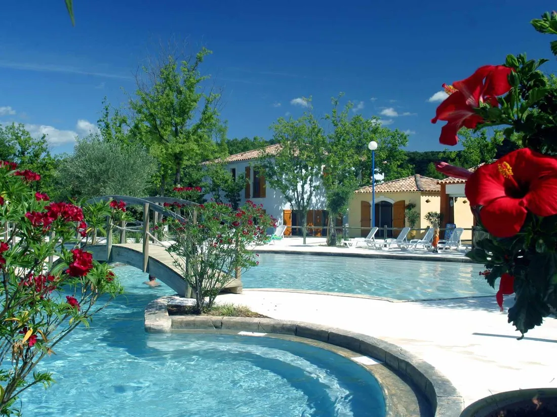 yelloh-village-camping-soleil-vivarais-ruoms-sampzon-ardeche-uyqcn