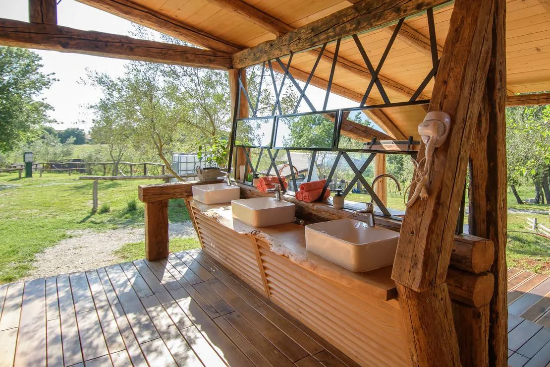 natura-camp-karli-kastelir-cksvr