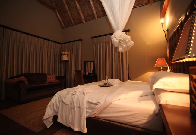matingwe-lodge-bakkerspass-gravel-road-vaaalwater-16m97