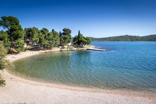 camping-miran-pirovac-3yr9j