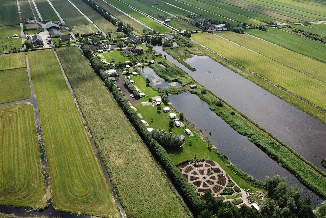 camping-polderflora-alphen-aan-den-rijn-rbz4d