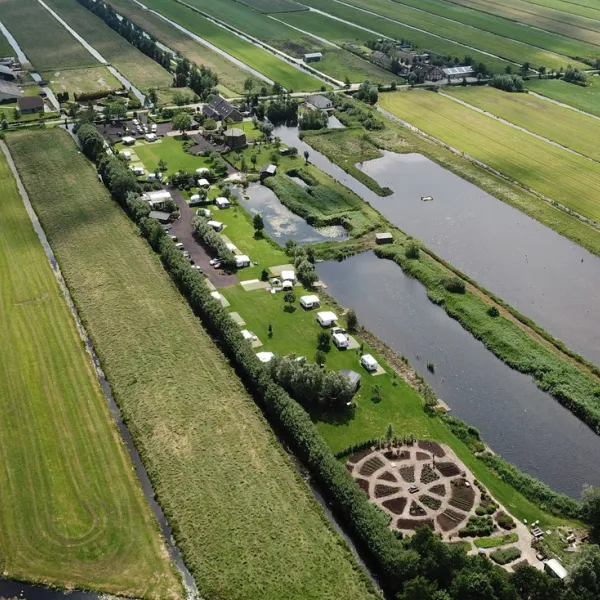 camping-polderflora-alphen-aan-den-rijn-rbz4d