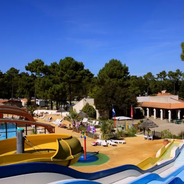 camping-la-pignade-roncelesbains-e23ya