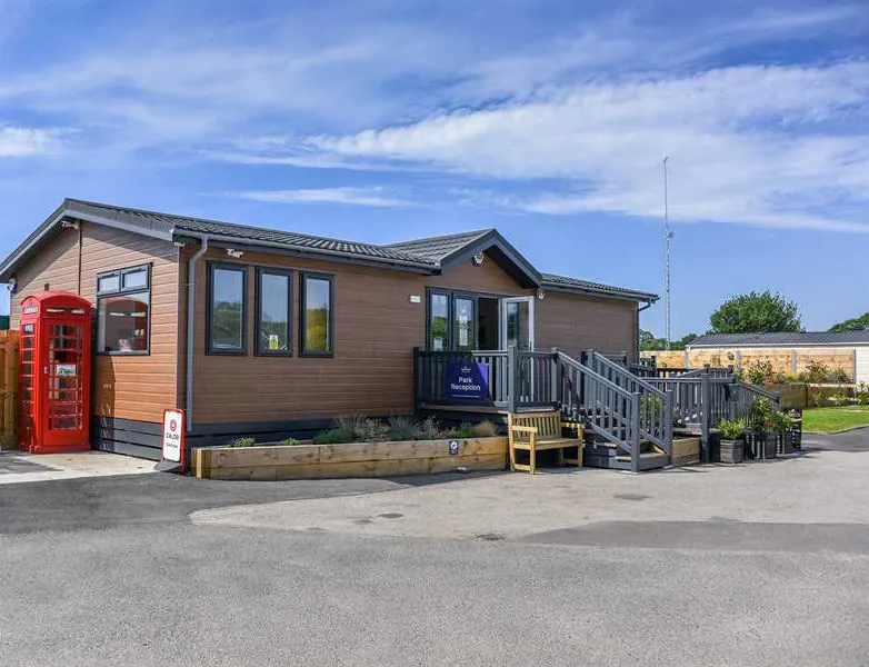 sandyholme-holiday-park-dorchester-bfs98