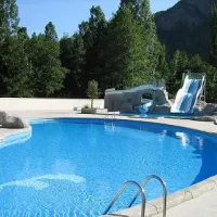 camping-le-camping-des-grottes-alliat-alezw