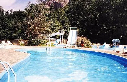 camping-le-camping-des-grottes-alliat-bdcsa