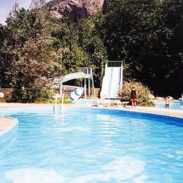 camping-le-camping-des-grottes-alliat-bdcsa