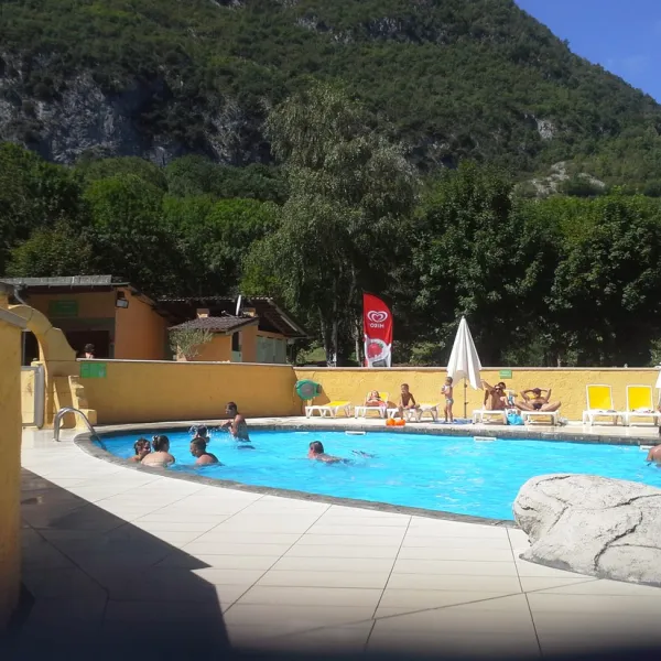 camping-le-camping-des-grottes-alliat-hknwl