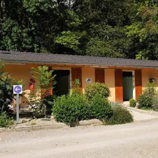 camping-le-camping-des-grottes-alliat-sc6ei