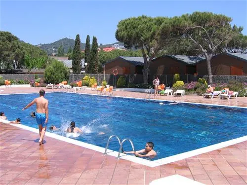 camping-bon-repos-santa-susanna-yydob