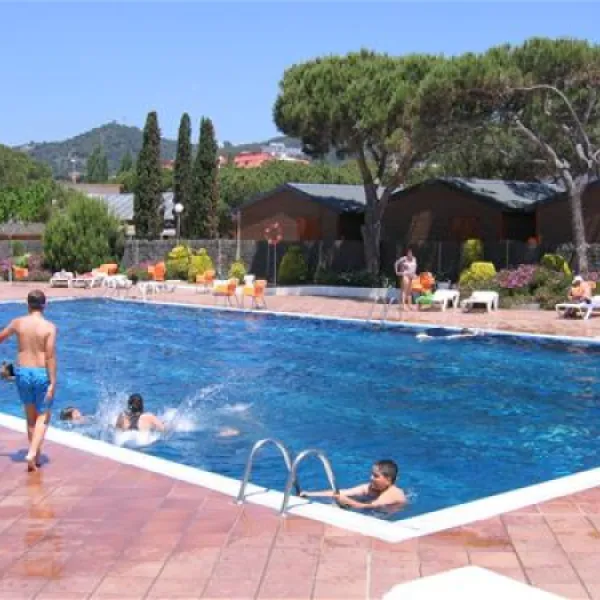 camping-bon-repos-santa-susanna-yydob