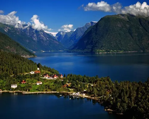 veganeset-camping-balestrand-fnkkp