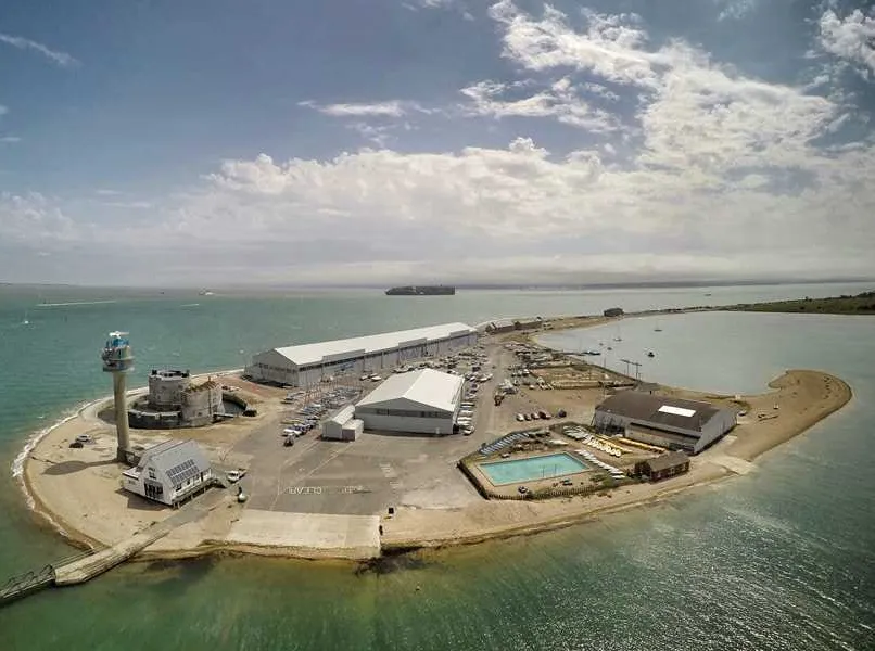 waverley-park-holiday-centre-east-cowes-hxxtv