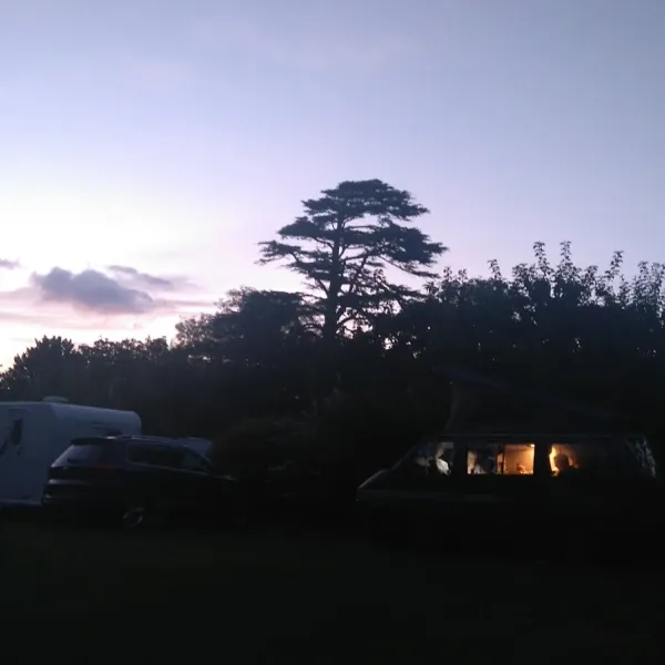 camping-caravanning-club-site-slindon-arundel-kfjbq