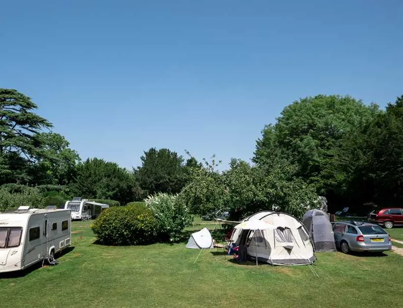 camping-caravanning-club-site-slindon-arundel-llqhb