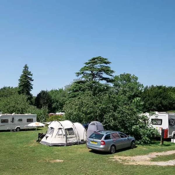 camping-caravanning-club-site-slindon-arundel-srfjj