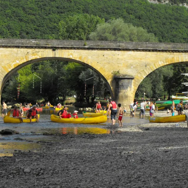 camping-la-cabane-vezac-ofnqi