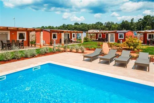 campingin-park-umag-umag-f0nxg