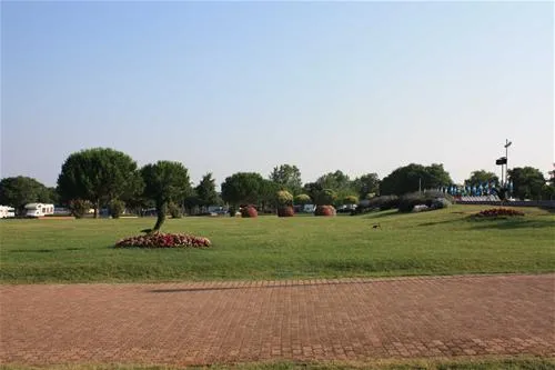 campingin-park-umag-umag-qfssr