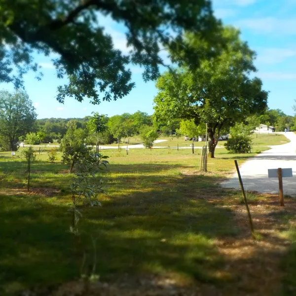 camping-aire-naturelle-chez-branche-rocamadour-tkw7g