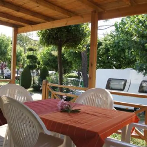 camping-fossalta-lazise-favq1