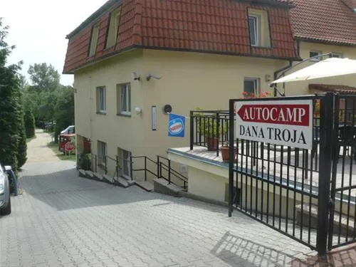 camp-dana-troja-praha-71-troja-bnx9k