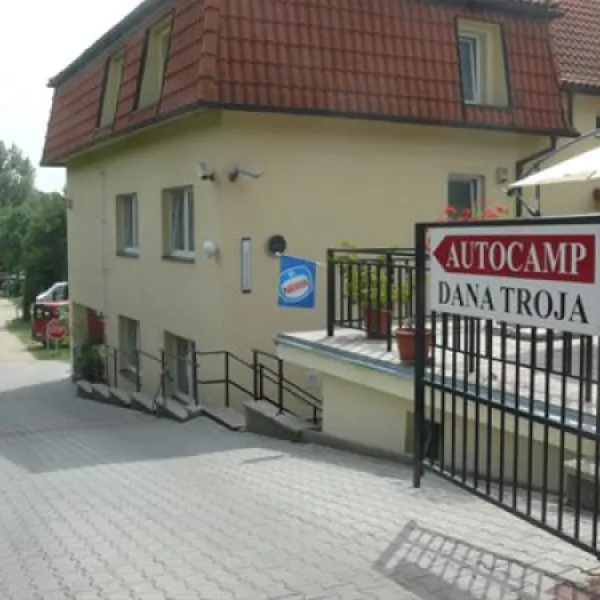 camp-dana-troja-praha-71-troja-bnx9k