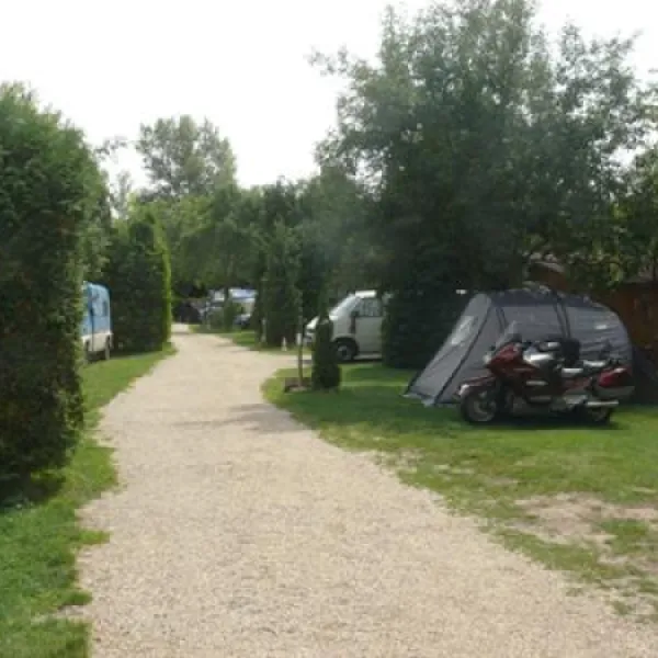 camp-dana-troja-praha-71-troja-orfgf