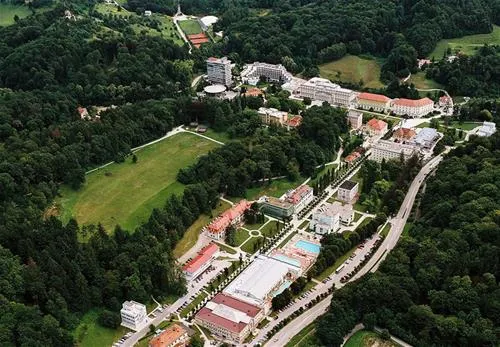 vila-cosmopolitancaravan-parks-rogaka-slatina-1v42h