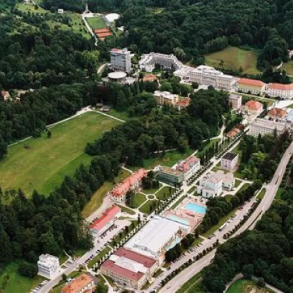 vila-cosmopolitancaravan-parks-rogaka-slatina-1v42h