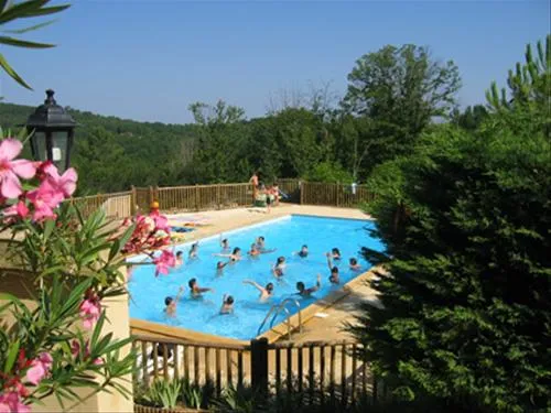 camping-les-charmes-st-andre-allas-hy5ga