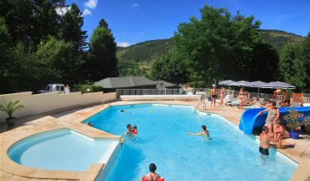 camping-le-champ-dayres-meyrueis-stblg