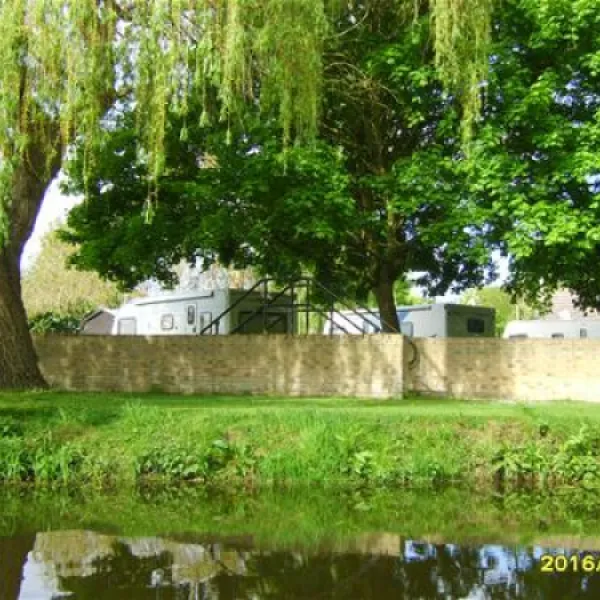 quiet-waters-caravan-park-huntingdon-d8vwi