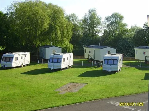 quiet-waters-caravan-park-huntingdon-f3lk0