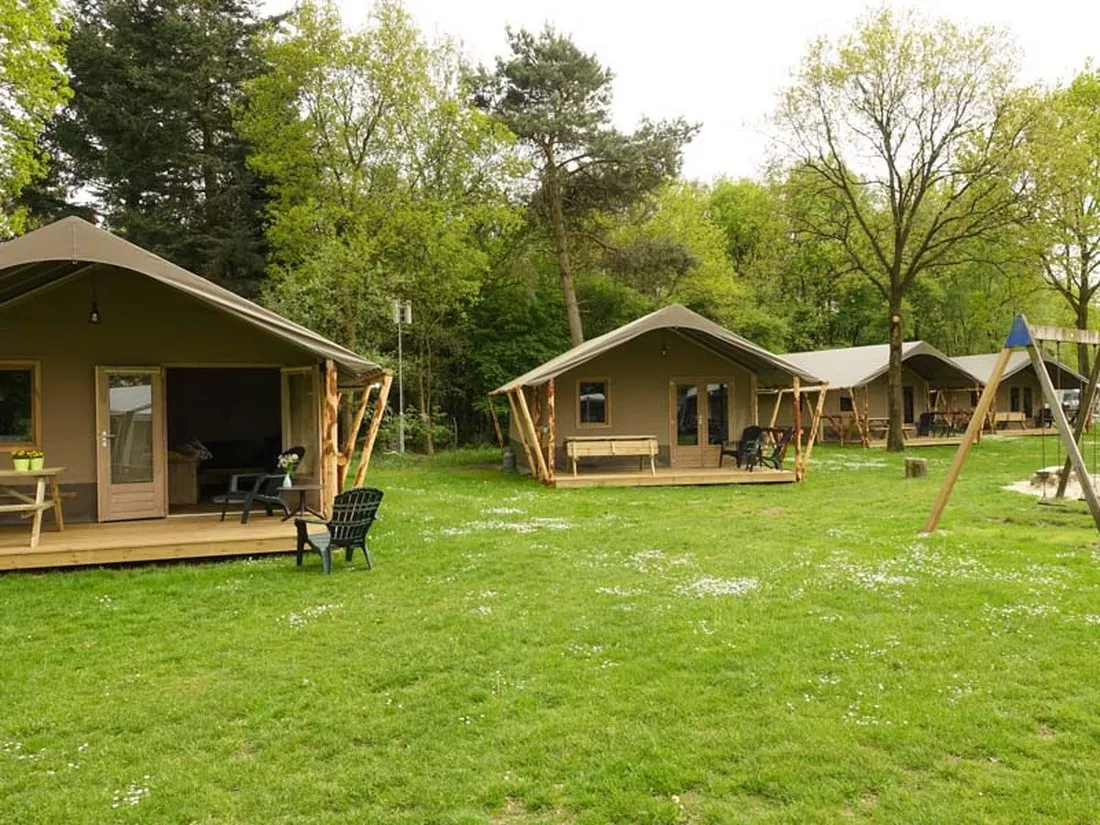 camping-ruinen-ruinen-pgygk