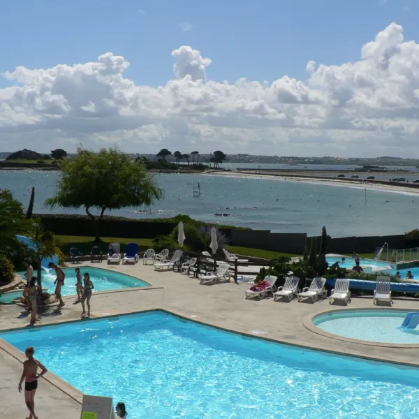 camping-ar-kleguer-saint-pol-de-lon-3h2do