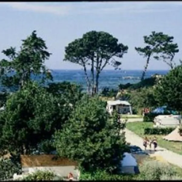 camping-ar-kleguer-saint-pol-de-lon-dqmyn