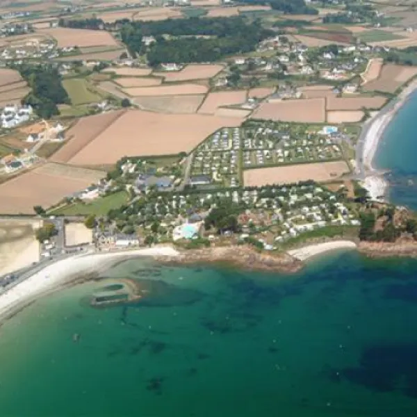 camping-ar-kleguer-saint-pol-de-lon-jex6q