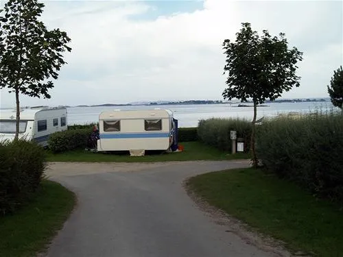 camping-ar-kleguer-saint-pol-de-lon-qkjcq