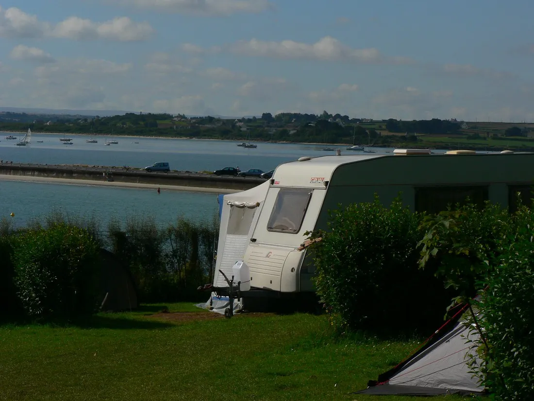 camping-ar-kleguer-saint-pol-de-lon-wyery
