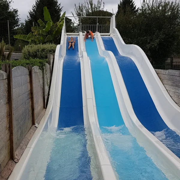 camping-la-roseraie-surrain-czvko